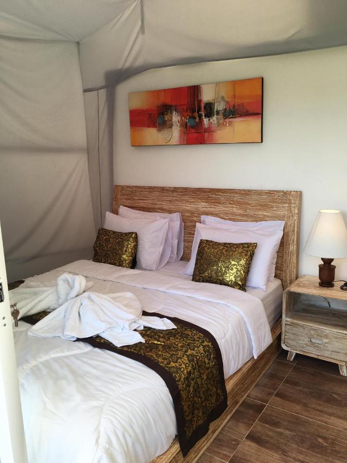 Starlake Villa & Glamping Kubupenlokan Eksteriør billede