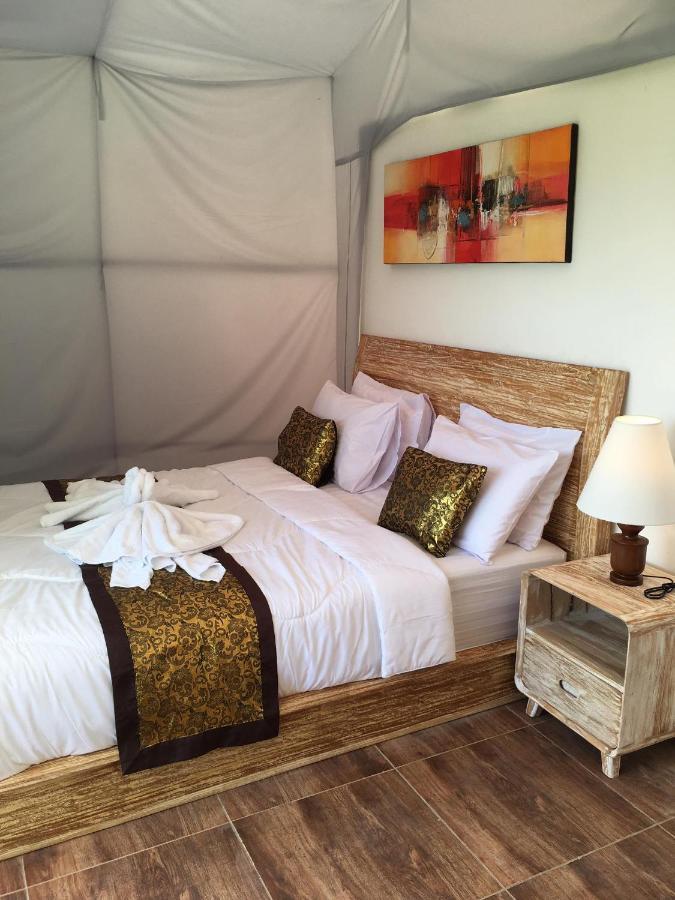 Starlake Villa & Glamping Kubupenlokan Eksteriør billede