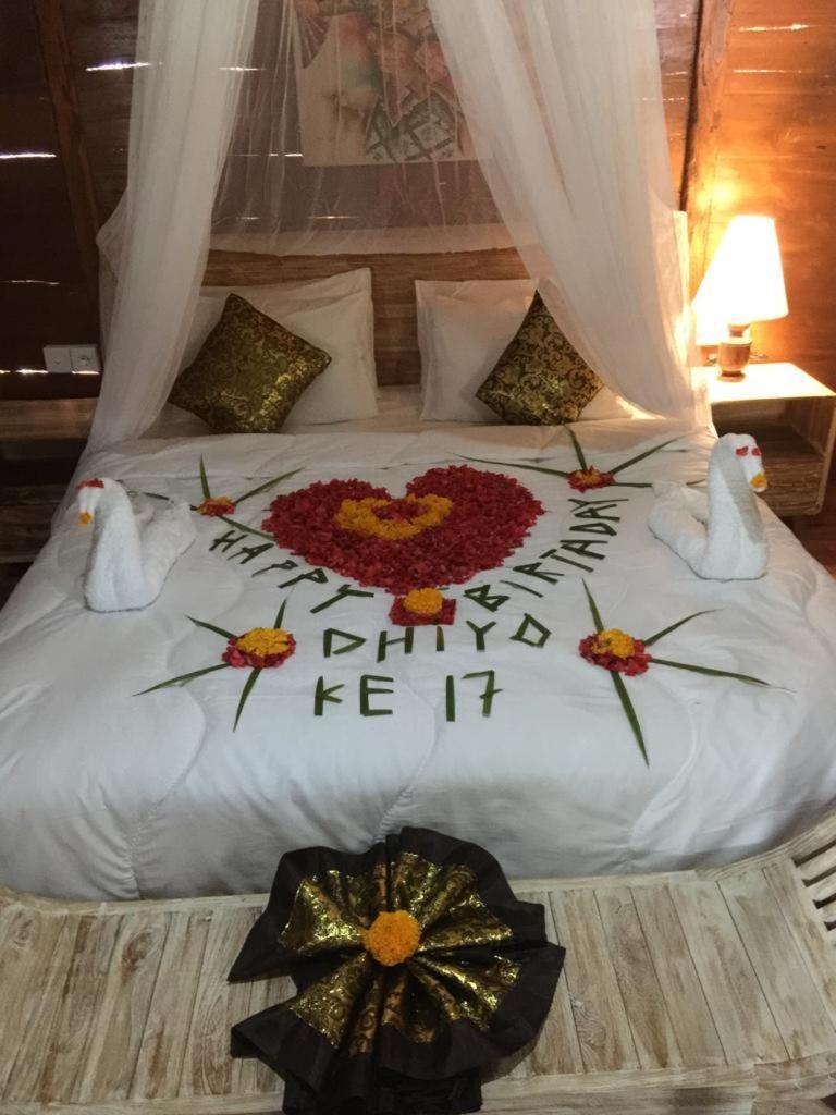 Starlake Villa & Glamping Kubupenlokan Eksteriør billede