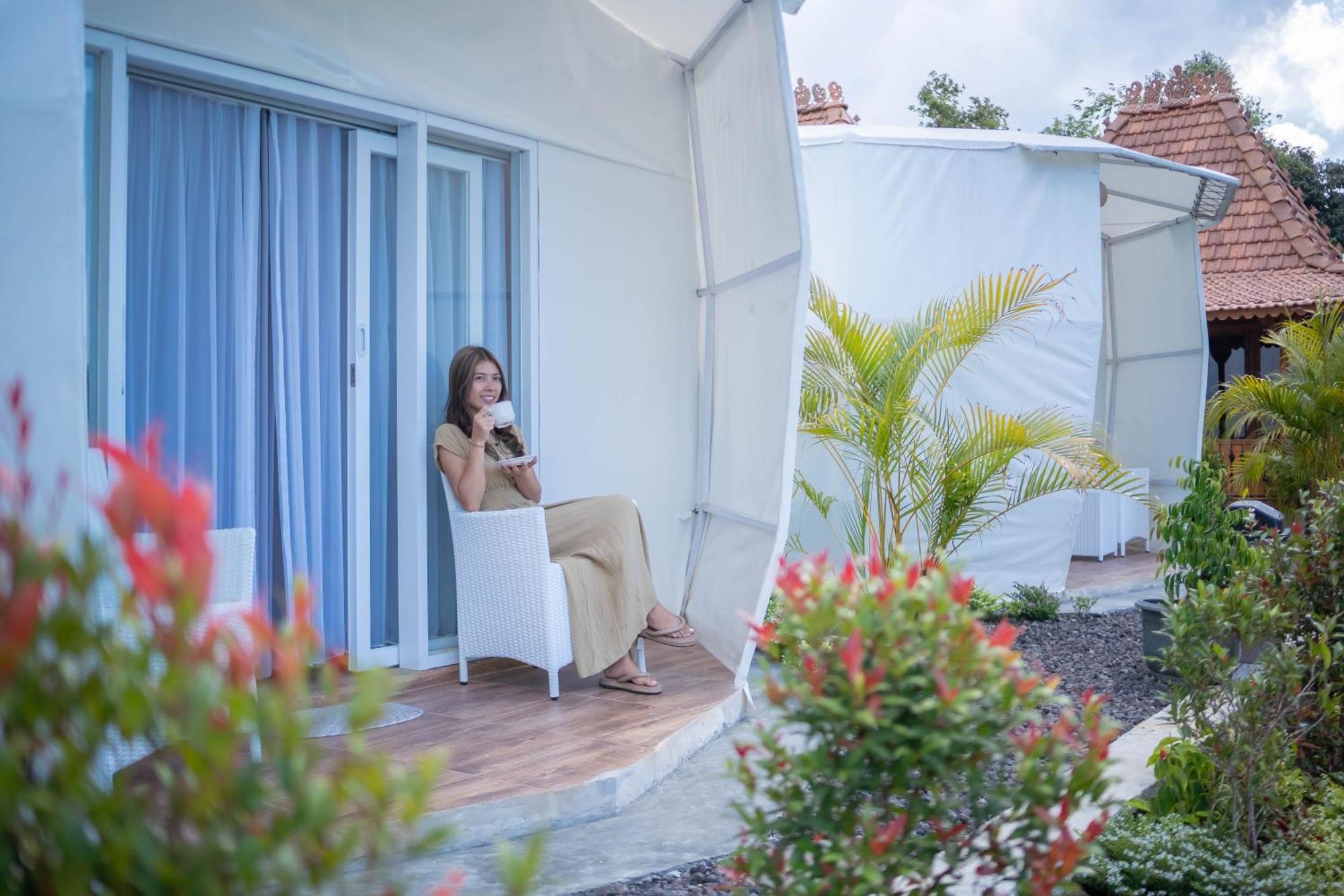 Starlake Villa & Glamping Kubupenlokan Eksteriør billede